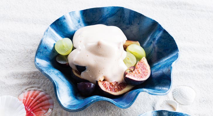 Zabaione de Vinho do Porto – Portwein-Zabaione, Vanilleeis und Früchte