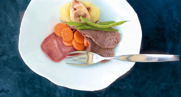 Gesottenes vom Emmentaler Rind und Kalb mit Apfel-Meerrettich-Soubise